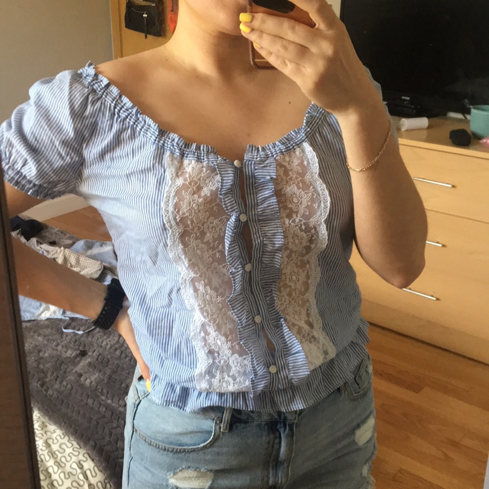 Lace top